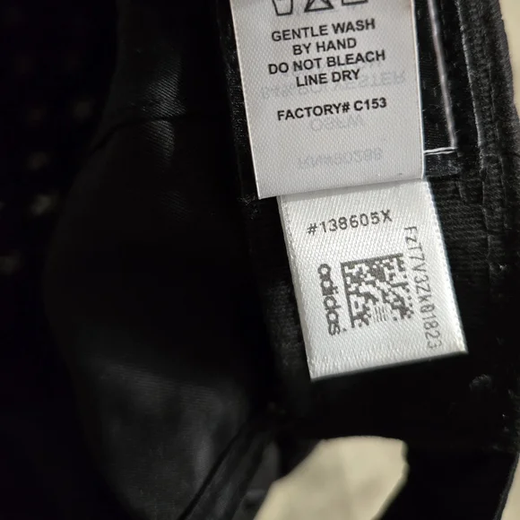 Adidas Black Cap - Picture 6 of 8